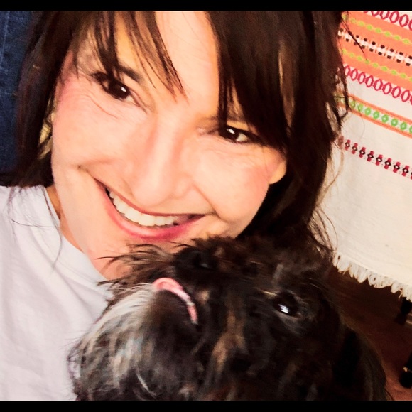 Meet your Posher, Valarie - Picture 1 of 1